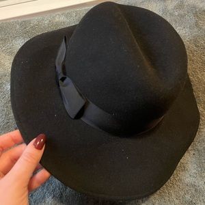 Vintage Burberry 100% Wool Hat